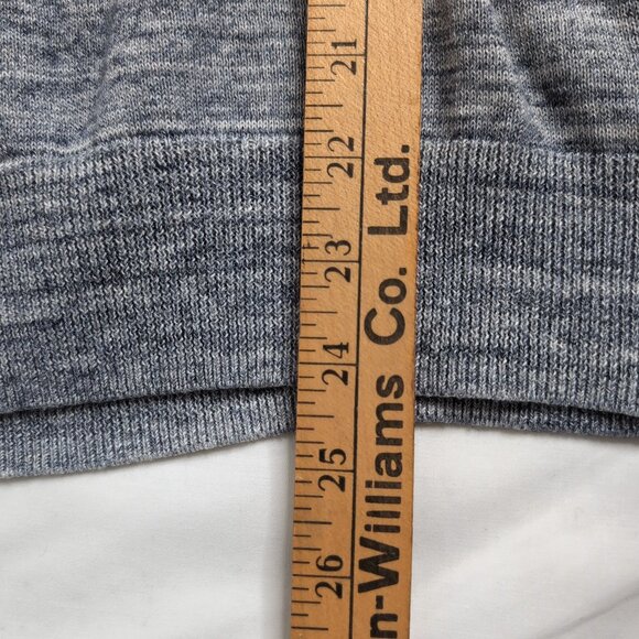 Express Men's Light Grey Heathered V-Neck Sweater, X-Small - Picture 6 of 6